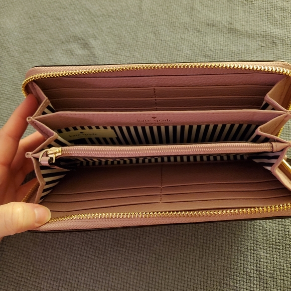 Kate spade wallet - Picture 3 of 3